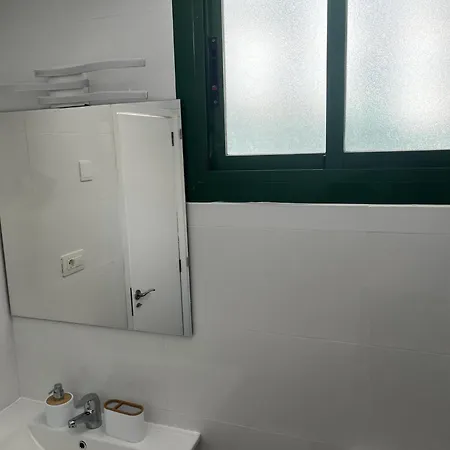 Διαμέρισμα - Sleeps 2 3 - Terrace - Pool - *