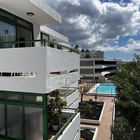 Διαμέρισμα - Sleeps 2 3 - Terrace - Pool - *