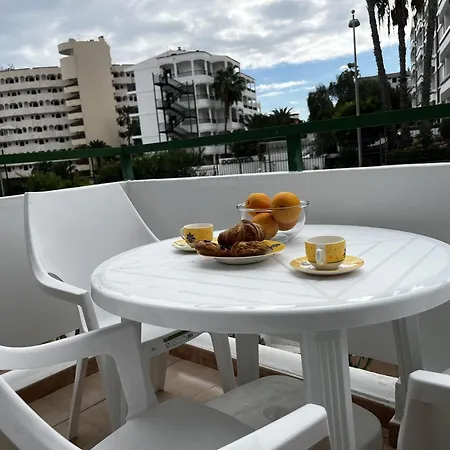 - Sleeps 2 3 - Terrace - Pool - Διαμέρισμα